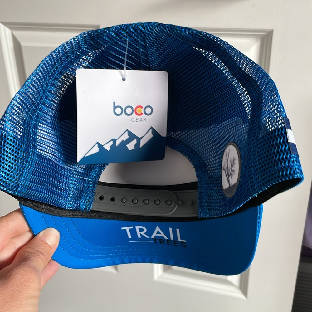 ✨NEW✨Boco Gear Trucker Hat with black & white photo of the Boulder Flatirons - Picture 8 of 12